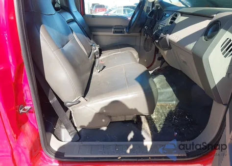 2009 Ford F-250 Xl/Xlt из США, поврежденный, VIN 1FTNF21599EA82479